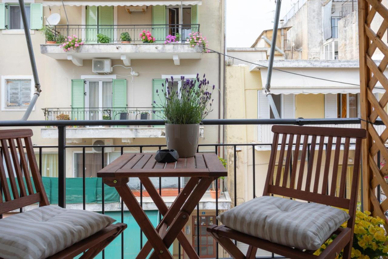 Scirocco Apartment In Corfu Center Exteriör bild