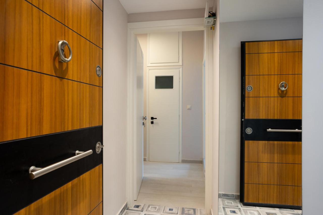 Scirocco Apartment In Corfu Center Exteriör bild